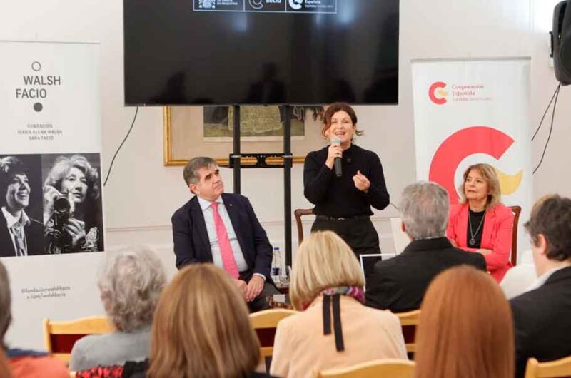 María Elena Walsh y Sara Facio serán homenajeadas en Madrid