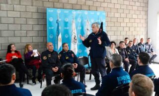 Bomberos invitó a las empresas para que capaciten a los oficiales