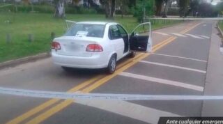 Detienen en minutos a dos ladrones que robaron un auto en Palermo