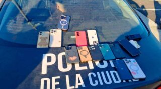 Detienen a un hombre con 12 teléfonos robados en una fiesta