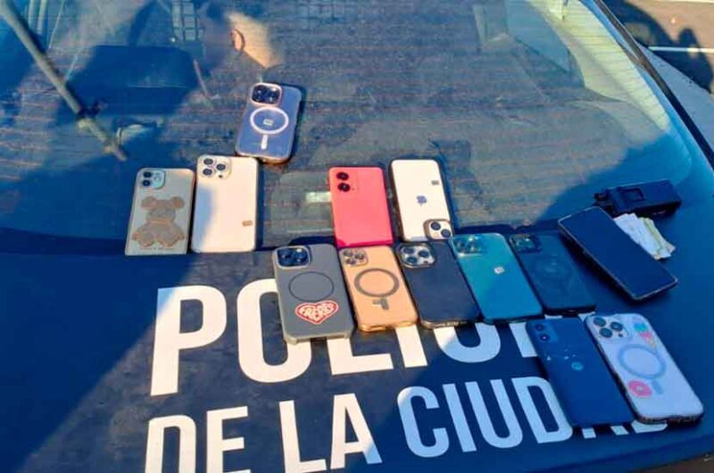Detienen a un hombre con 12 teléfonos robados en una fiesta Detienen a un hombre con 12 teléfonos robados en una fiesta
