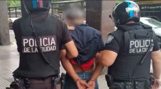 Detienen a motochorro tras un intento de robo a un turista