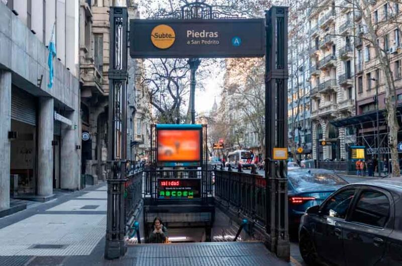 Subte: este lunes reabre la estación Loria y cierra Piedras por obras