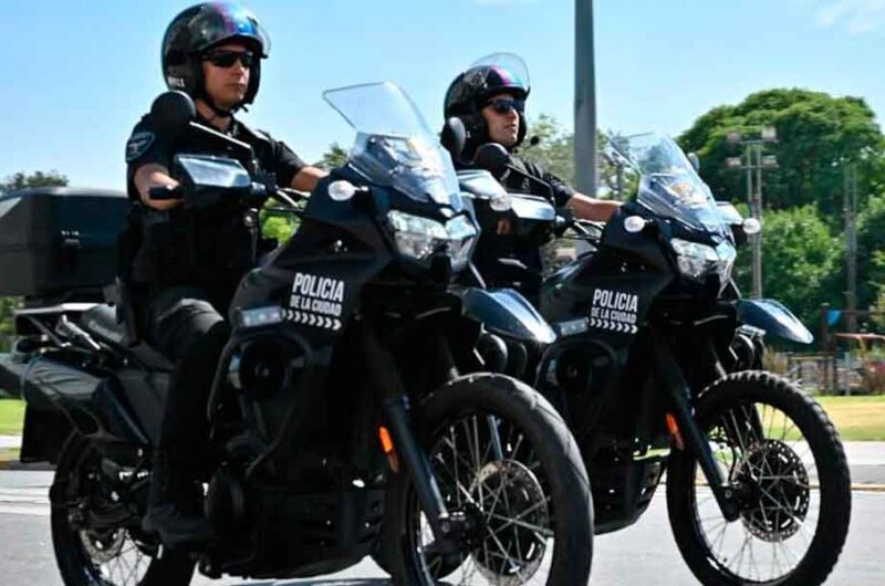 La Policía renueva su uniforme y su presencia territorial