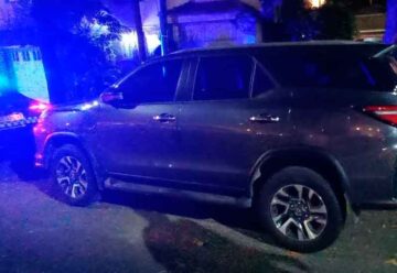 Detienen en Belgrano a dos delincuentes que intentaban robar una camioneta