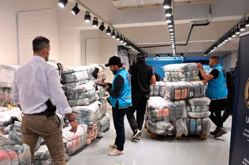 Golpe al contrabando: Secuestran ropa por 150 millones
