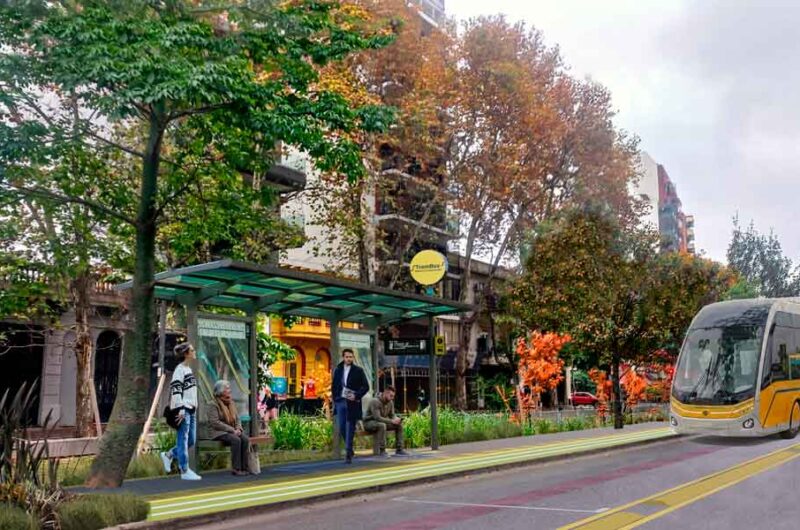 Construyen paradores sobre la avenida Honorio Pueyrredón