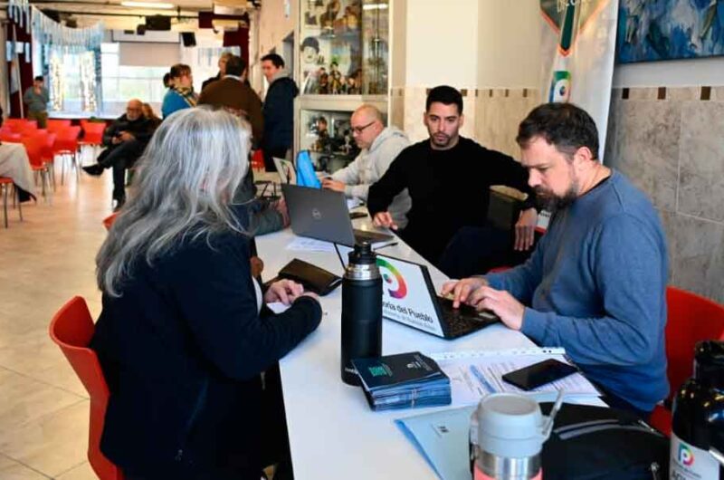 La Defensoría asesoró sobre el derecho al transporte gratuito