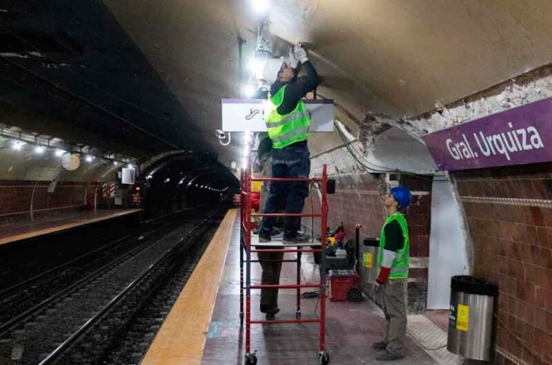 La estación Urquiza de la Línea E suspende su servicio por reformas La estación Urquiza de la Línea E suspende su servicio por reformas