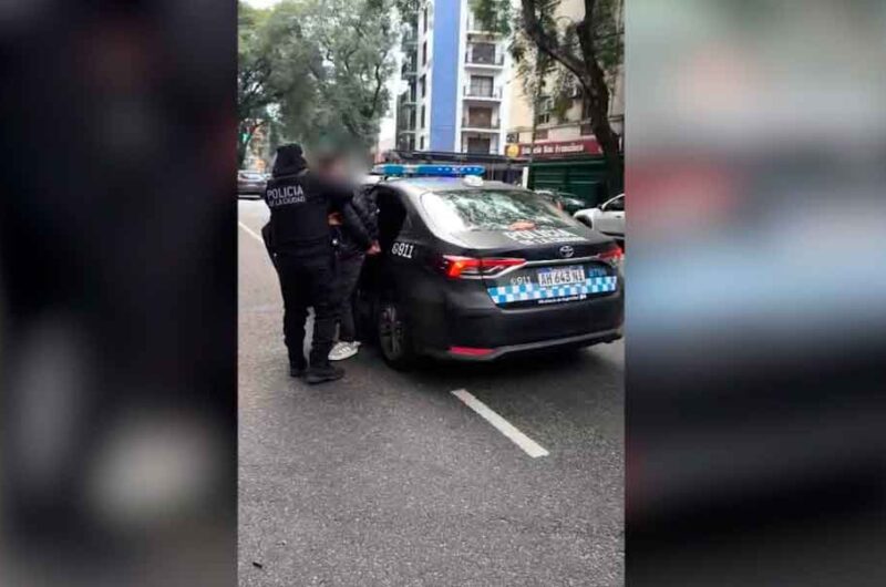 Detienen a un delincuente con 18 antecedentes en Colegiales Detienen a un delincuente con 18 antecedentes en Colegiales
