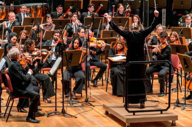 La Orquesta Sinfónica Nacional se presenta en el Palacio Libertad La Orquesta Sinfónica Nacional se presenta en el Palacio Libertad
