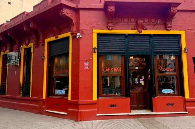 Homenaje a sus cafés históricos y suma doce Bares Notables Homenaje a sus cafés históricos y suma doce Bares Notables