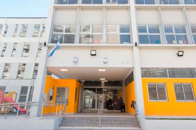La Ciudad reorganizará las escuelas públicas por Comunas La Ciudad reorganizará las escuelas públicas por Comunas