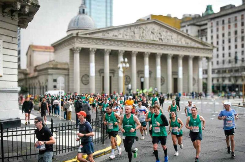 La tradicional prueba de 42K de la Ciudad batirá récord de participantes internacionales La tradicional prueba de 42K de la Ciudad batirá récord de participantes internacionales